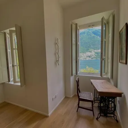 Charlie's House Lake View Tatil Evi Laglio